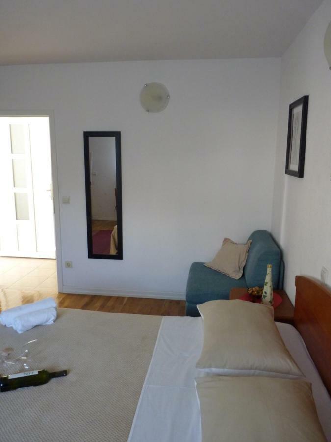 מאקרסקה Apartments Bombonin מראה חיצוני תמונה
